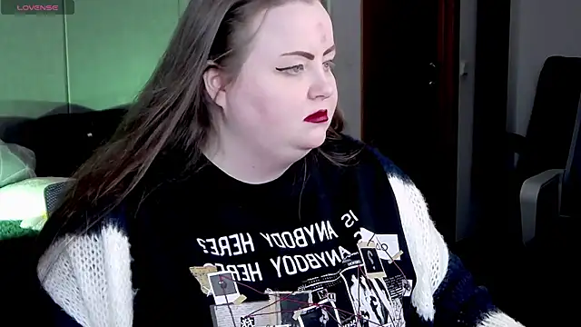 EMMA  CONNOR online show from March 18, 2025, 3:53 am