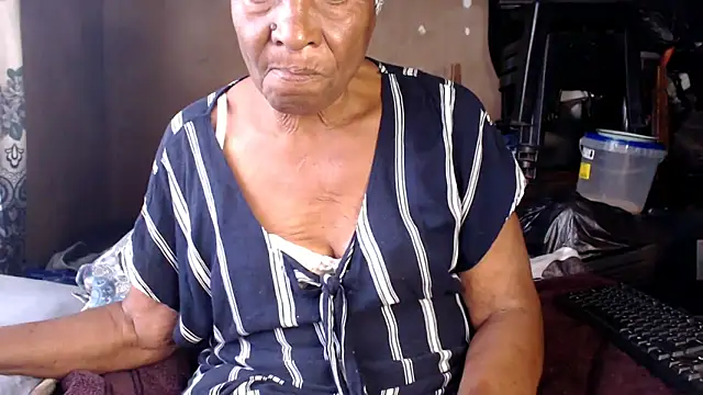 NaughtyGranny online show from November 18, 2025, 9:47 am