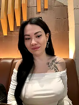 Wet  Bunny online show from September 9, 2025, 6:35 am