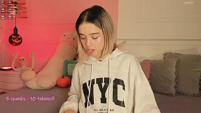  Tammara  online show from October 16, 2025, 8:10 pm