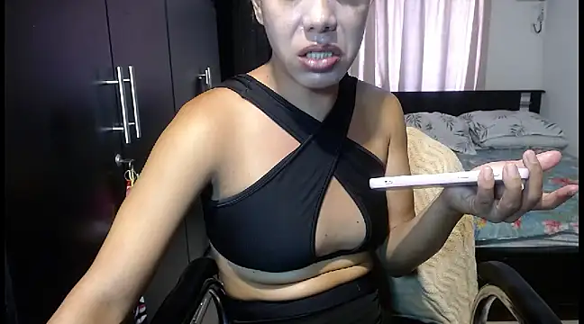 sensual nataliee online show from February 4, 2025, 6:06 pm