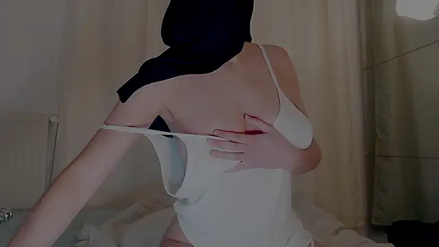 sweet diazzz online show from January 15, 2025, 7:55 pm