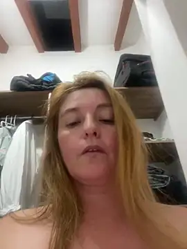 moniquerainx online show from February 10, 2025, 5:36 am