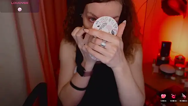 JohansonKatie online show from February 9, 2025, 1:11 am