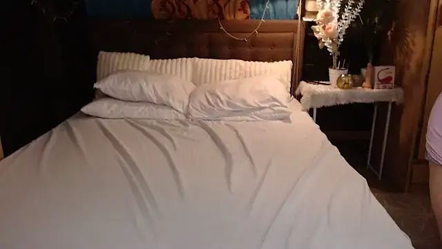 xheavenlytrans online show from November 15, 2025, 12:23 pm