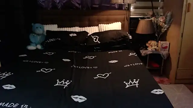 xheavenlytrans online show from February 22, 2026, 12:01 am