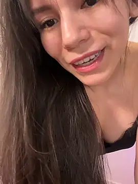 LalieFR online show from February 5, 2026, 6:23 pm