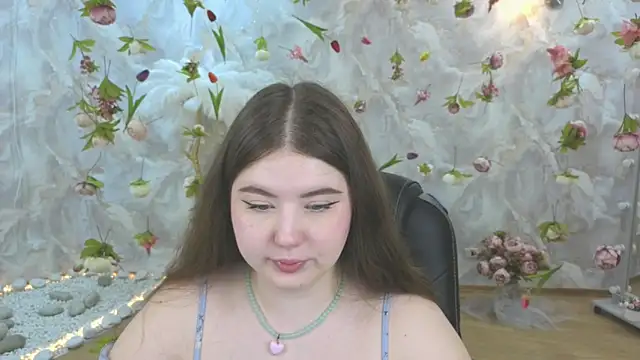 Snapshot of NicoleFoxery chatting on May 10, 2026, 6:57 pm NicoleFoxery online show from May 10, 2026, 6:57 pm