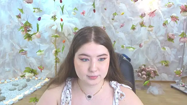 Snapshot of NicoleFoxery chatting on May 20, 2026, 3:24 am NicoleFoxery online show from May 20, 2026, 3:24 am