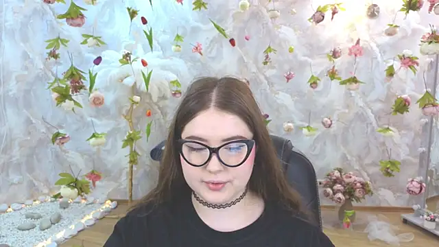 Snapshot of NicoleFoxery chatting on May 27, 2026, 3:25 am NicoleFoxery online show from May 27, 2026, 3:25 am