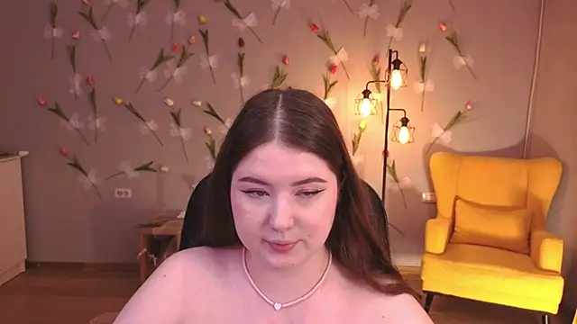 Snapshot of NicoleFoxery chatting on June 5, 2026, 6:24 pm NicoleFoxery online show from June 5, 2026, 6:24 pm