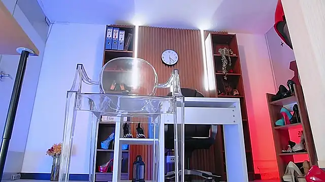 colete milf online show from March 8, 2025, 6:37 pm