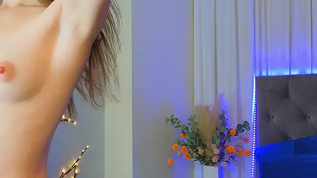 Ariana Petite online show from February 25, 2026, 12:20 am