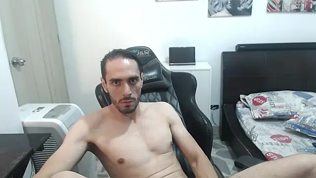 samuelgarcia  online show from December 25, 2024, 11:54 am