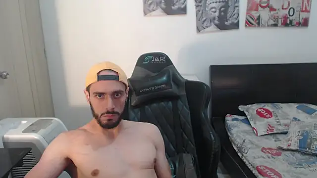 samuelgarcia  online show from March 10, 2025, 7:42 am