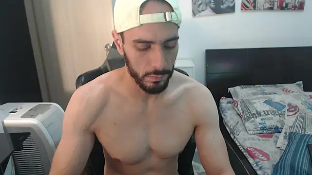 samuelgarcia  online show from March 13, 2025, 8:26 am