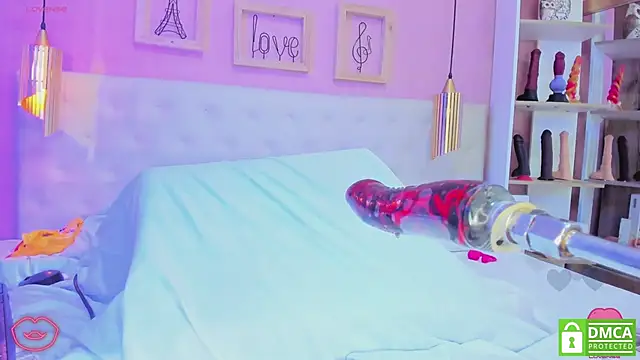 leylla  online show from March 25, 2026, 7:53 pm