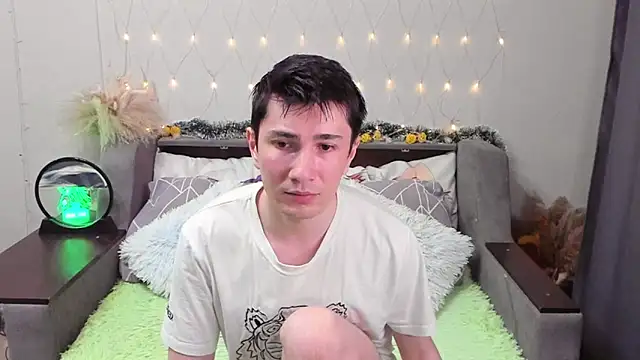 Yumi steve online show from September 26, 2025, 2:15 am