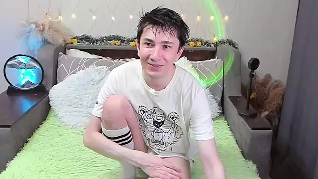 Yumi steve online show from October 25, 2025, 5:51 pm