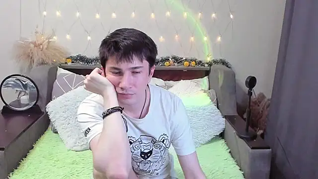 Yumi steve online show from October 30, 2025, 8:16 am