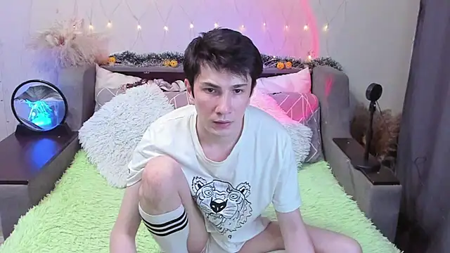 Yumi steve online show from November 25, 2025, 2:50 pm