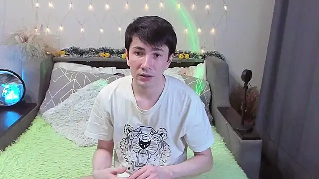 Yumi steve online show from November 27, 2025, 3:25 pm