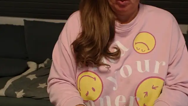 KimMitchelli online show from September 24, 2025, 3:04 pm