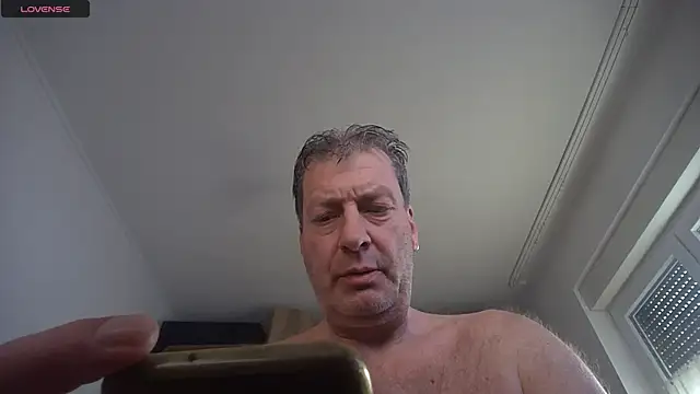 iliebetights online show from December 17, 2025, 12:00 pm