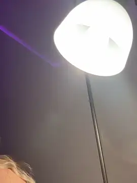 mollyxxx online show from February 8, 2026, 3:10 am