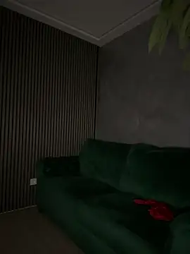 Snapshot of RockQueen_A chatting on March 11, 2025, 8:20 am RockQueen A online show from March 11, 2025, 8:20 am