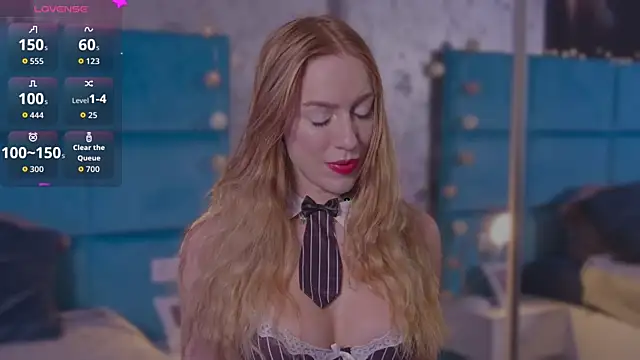 Snapshot of RockQueen_A chatting on November 4, 2025, 5:39 am RockQueen A online show from November 4, 2025, 5:39 am