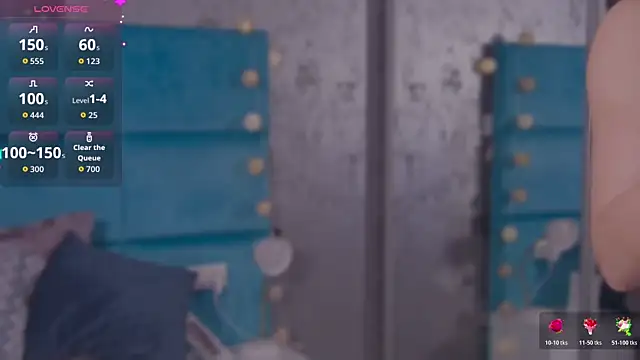 Snapshot of RockQueen_A chatting on November 10, 2025, 5:28 am RockQueen A online show from November 10, 2025, 5:28 am