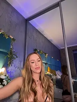 RockQueen A online show from April 14, 2026, 4:24 pm