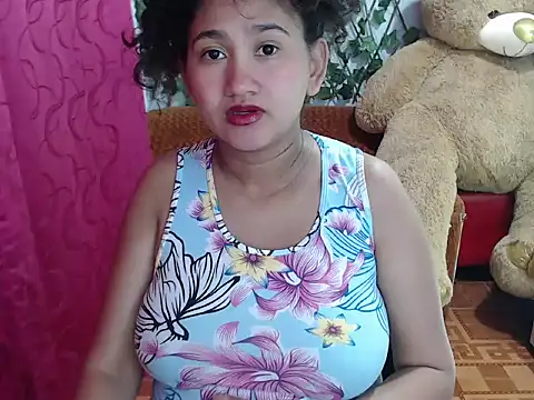 Snapshot of Petite_schoolgirlx chatting on October 6, 2025, 1:03 am Petite schoolgirlx online show from October 6, 2025, 1:03 am