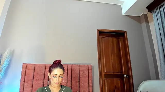 JupiteFox online show from October 30, 2025, 12:12 am