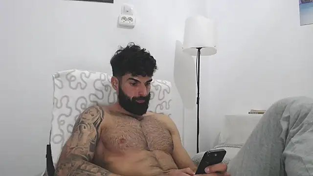 Verycutex online show from March 18, 2025, 6:04 pm