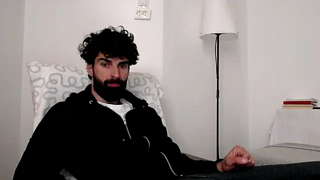 Verycutex online show from April 11, 2026, 8:51 am