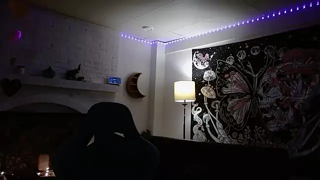 HazeyBvby online show from December 14, 2024, 4:34 am