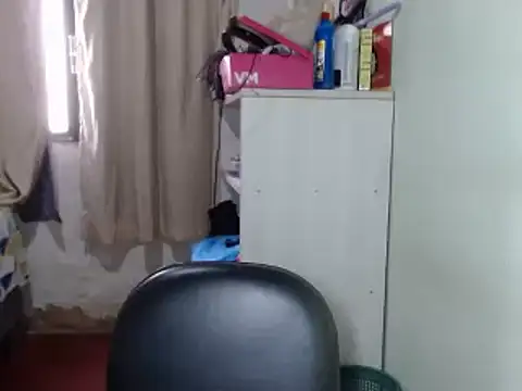 bustycarly online show from December 27, 2024, 1:28 pm