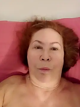 Snapshot of Hottie-Mom chatting on September 14, 2025, 8:13 am Hottie-Mom online show from September 14, 2025, 8:13 am