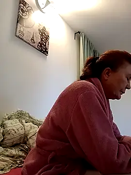 Snapshot of Hottie-Mom chatting on September 26, 2025, 1:15 pm Hottie-Mom online show from September 26, 2025, 1:15 pm