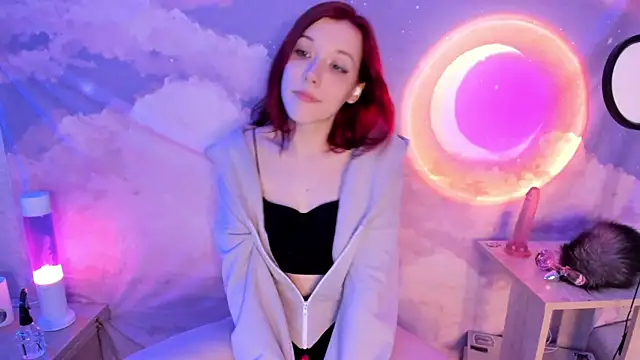 YunaPeace online show from April 22, 2026, 9:38 pm