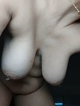 stefany miller77 online show from March 19, 2026, 7:23 am