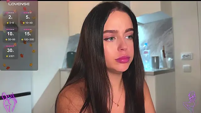 Megan Nilson online show from December 1, 2024, 8:53 pm