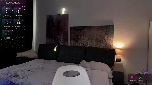 Megan Nilson online show from March 15, 2025, 5:19 am