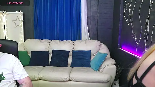 AlisaAleksandr online show from March 13, 2025, 7:50 pm