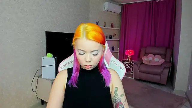 EnergyBunny 1 online show from June 4, 2026, 7:31 pm