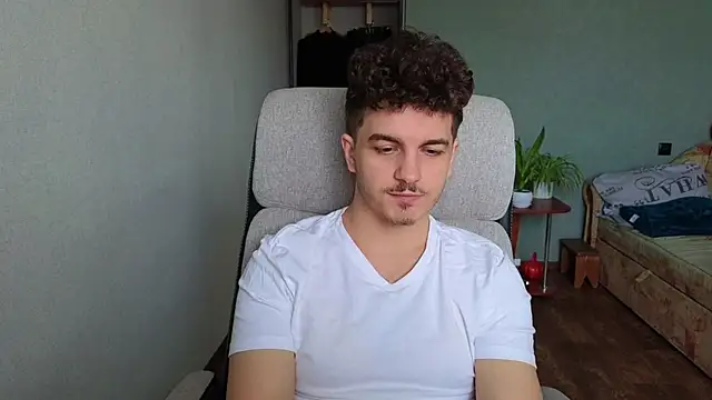 Remy Miles online show from December 5, 2025, 11:19 am