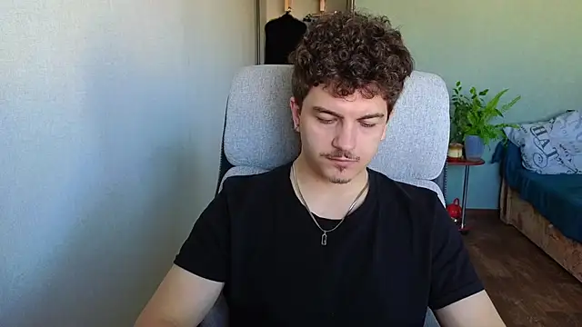 Remy Miles online show from April 6, 2026, 4:57 am