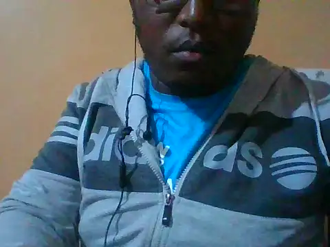 Snapshot of honeyswit chatting on October 24, 2025, 7:10 pm honeyswit online show from October 24, 2025, 7:10 pm